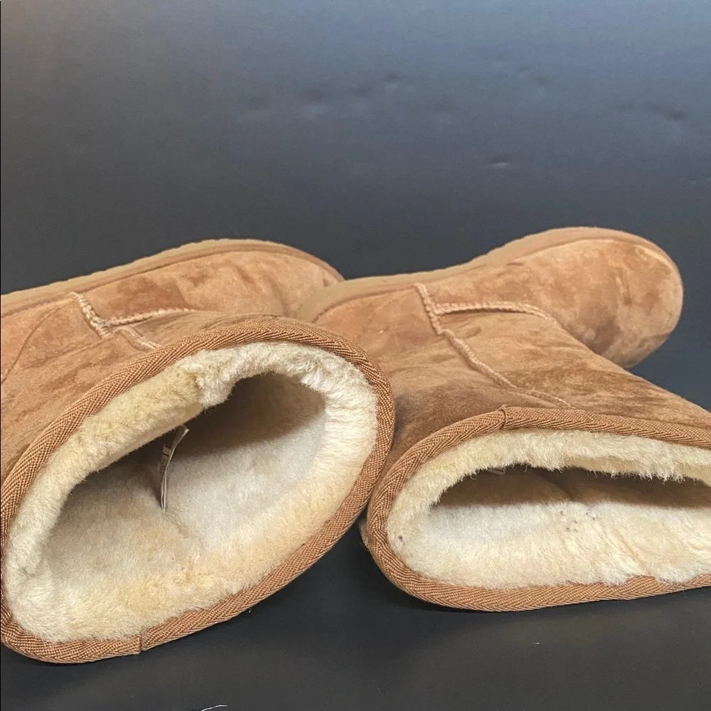 UGG like new